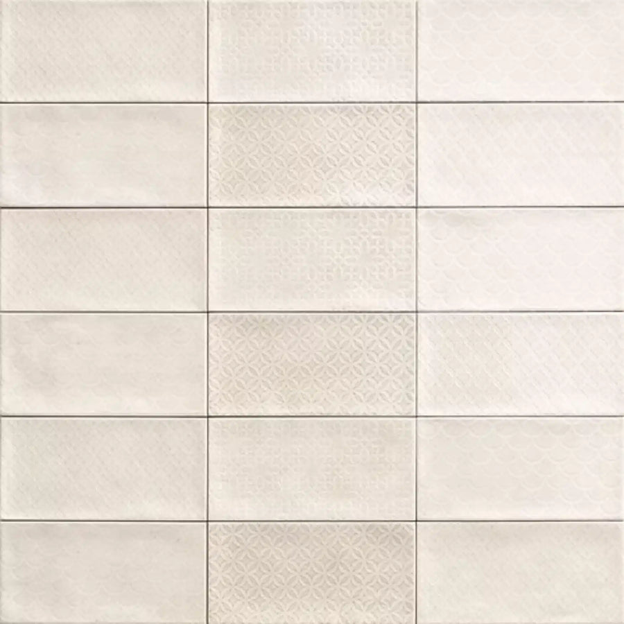 Chiswick Bianco Decor wall tile with gloss finish