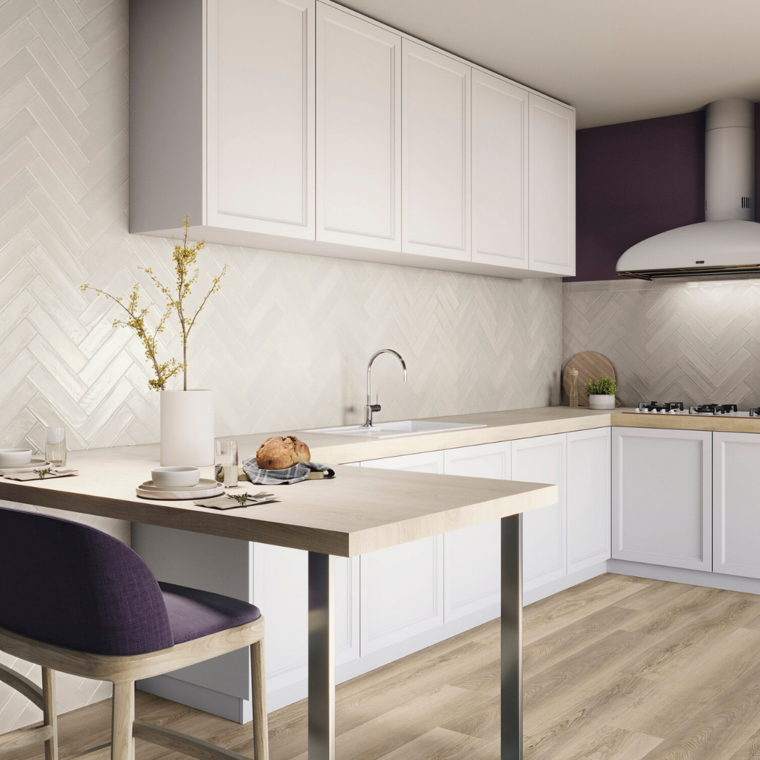 Brown SPC wood look tiles for modern floor design