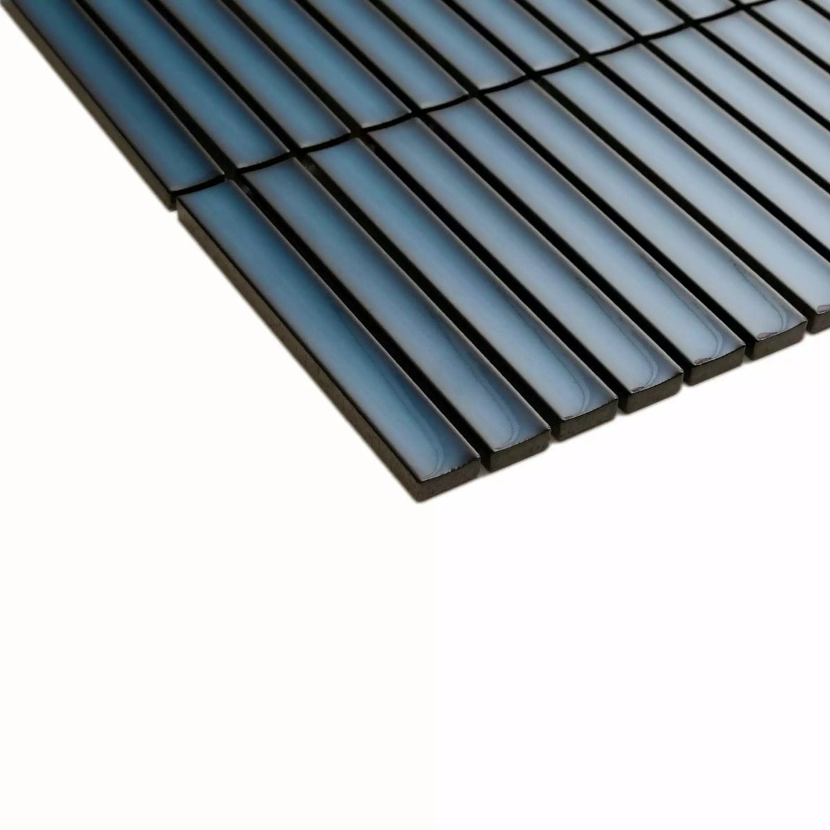 Decorative blue porcelain mosaic wall tile arrangement