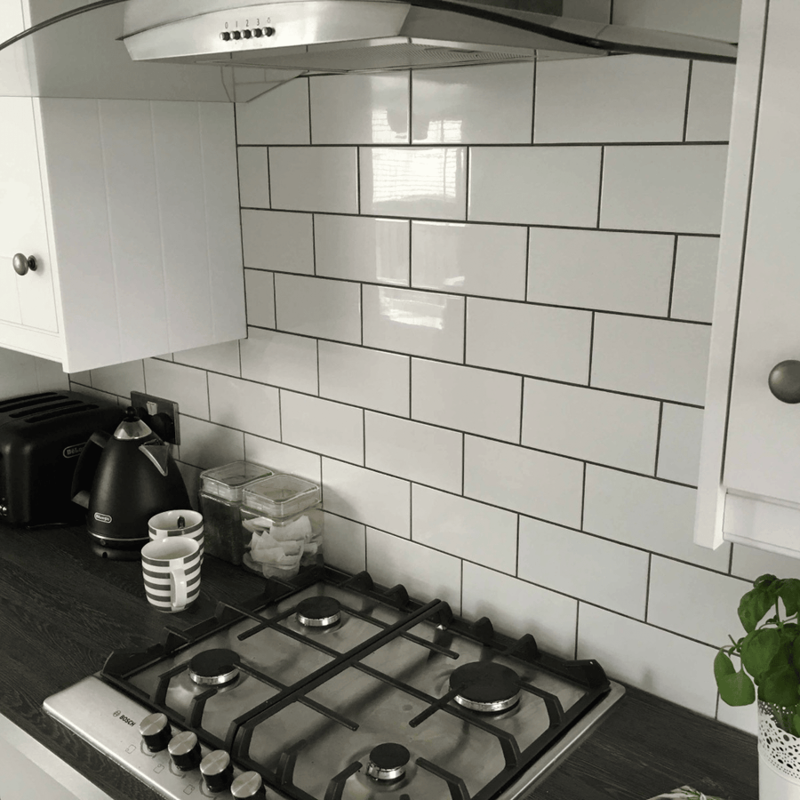 Gloss white tile 200x100mm