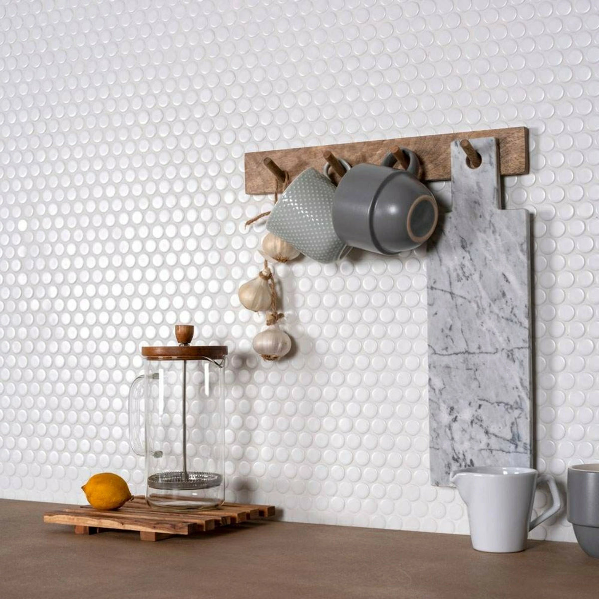 Matt white circular mosaic tiles for interior walls floors