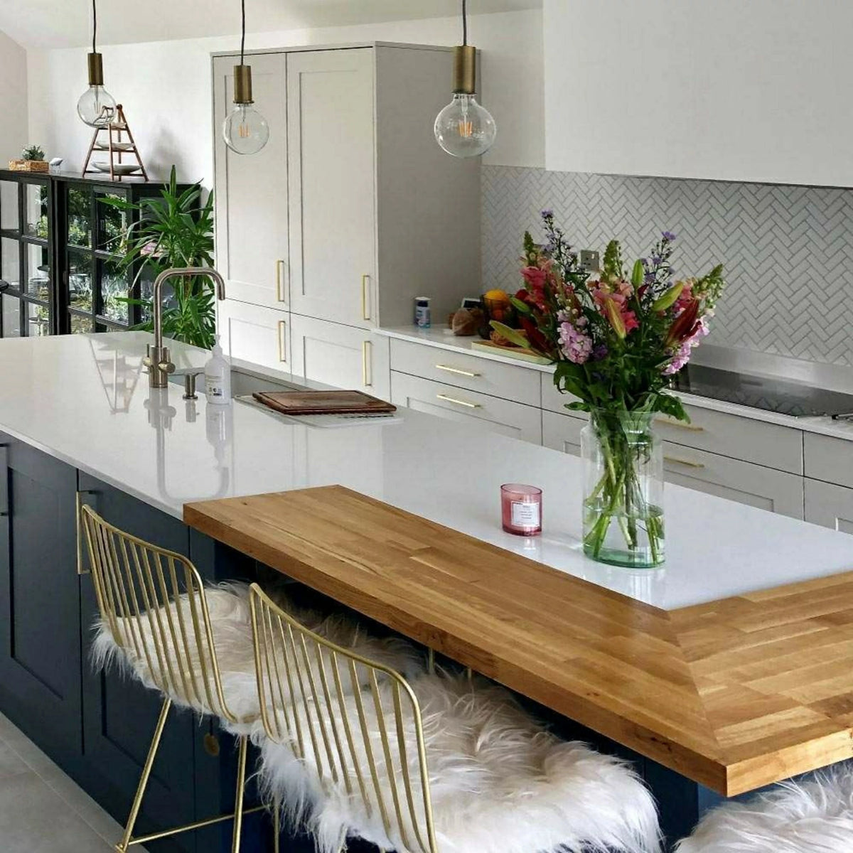 Pixel White porcelain mosaic tiles for floor interiors