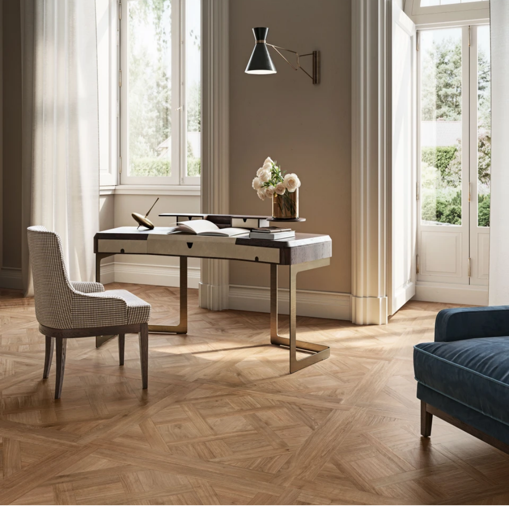 Hallway wall and floor with porcelain wood effect tiles