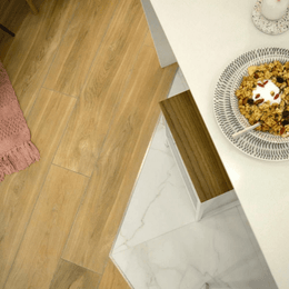Durable brown porcelain tiles with wood effect pattern