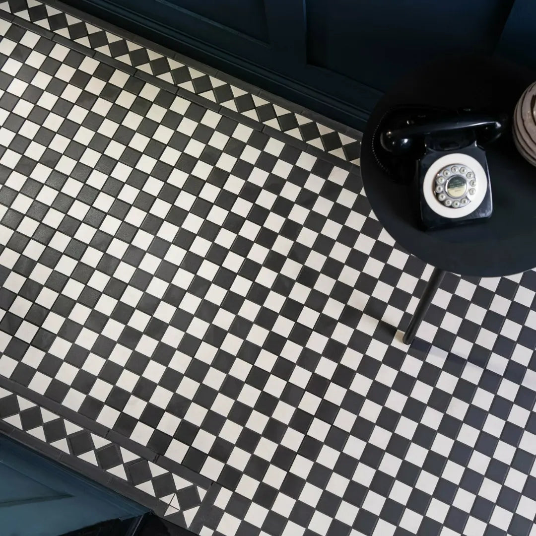 Traditional white black porcelain border tiles for interiors